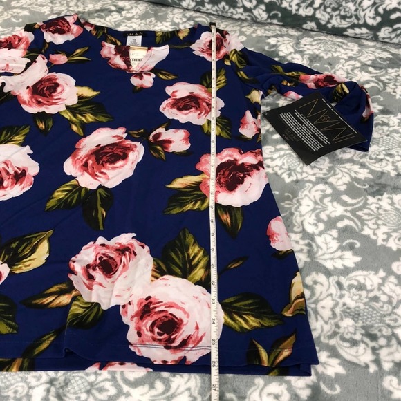 IMAN Global Chic Blue and Pink Floral Tunic Top - Picture 11 of 12